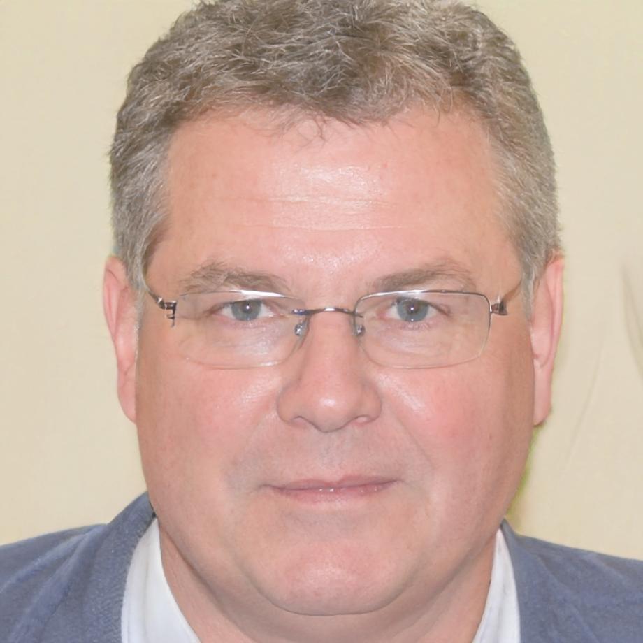 Andrés Villanueva, Director de Análisis Financiero